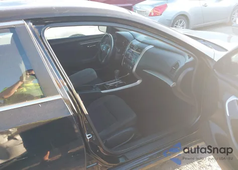 2014 Nissan Altima 2.5 S z USA, uszkodzony, nr VIN 1N4AL3AP9EN239538